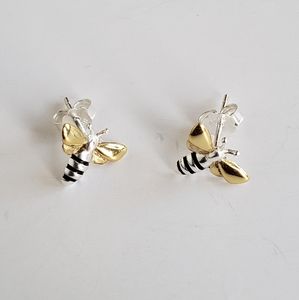 💞💛Sterling silver honeybee stud earrings